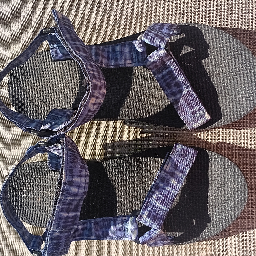 Time and Tru Purple Tie-Dye Sport Sandals
